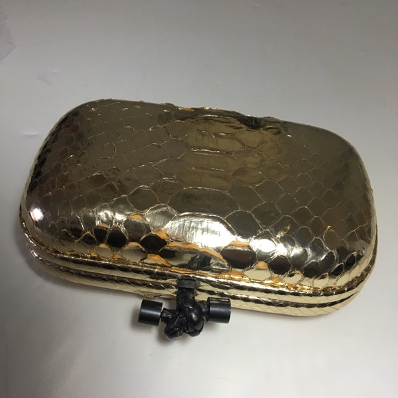 bottega veneta gold knot clutch
